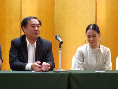 マハの来日記者会見で鈴木に対して「外国人労働者」についての質問があった。